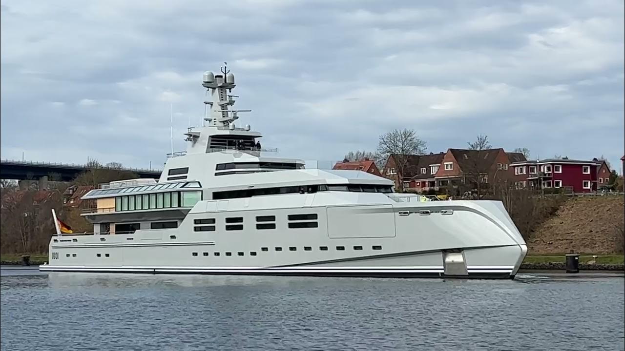 superyacht 1601