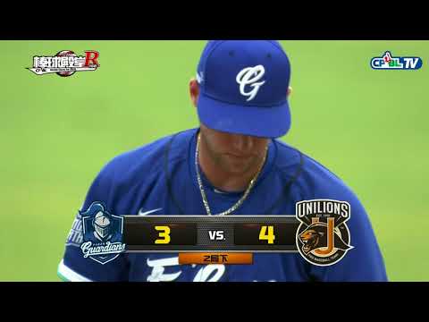 09/01 富邦 vs 統一 二局下，球往哥哥打！羅國龍一棒扛上了左外野大牆，幫助統一超前比分