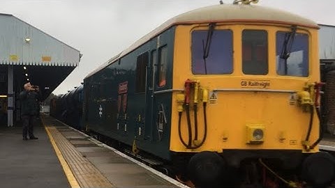 TNT Class 73213 and 73201 trundle through Ramsgate 29/09/19