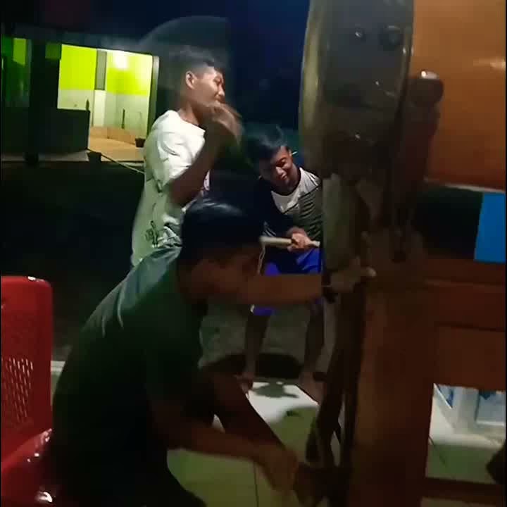Story wa || kocak versi kowe tak sayang sayang🤣😂