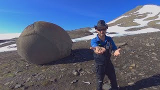 North Pole: Glaciologist Colin Souness talks about Stone Geospheres on Champ Island (360° VR)