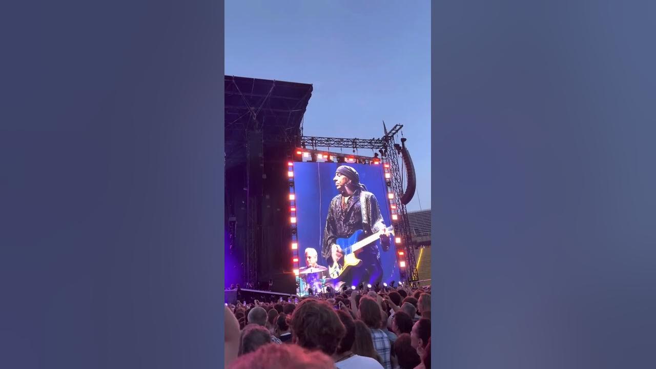 Bruce Springsteen live in Barcelona, 2023, April 28 “ NO SURRENDER