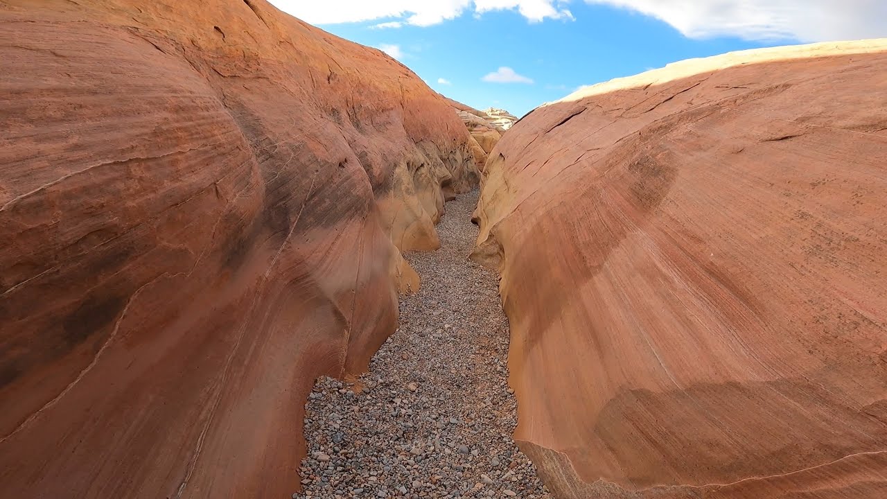 Fire Wave, White Domes & Seven Wonders Loop in Valley of Fire State Park - (Full Uncut Virtual Hike)