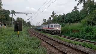 22643 Ernakulam Junction - Patna SF Express Departing from Ollur Railway Station on 06/16/2026