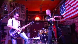 CELLO vs GUITAR  - We Will Rock You [Live at La Tana Garage]