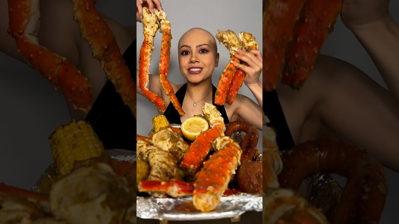 Messy Seafood boil Mukbangs! 😋🦀 