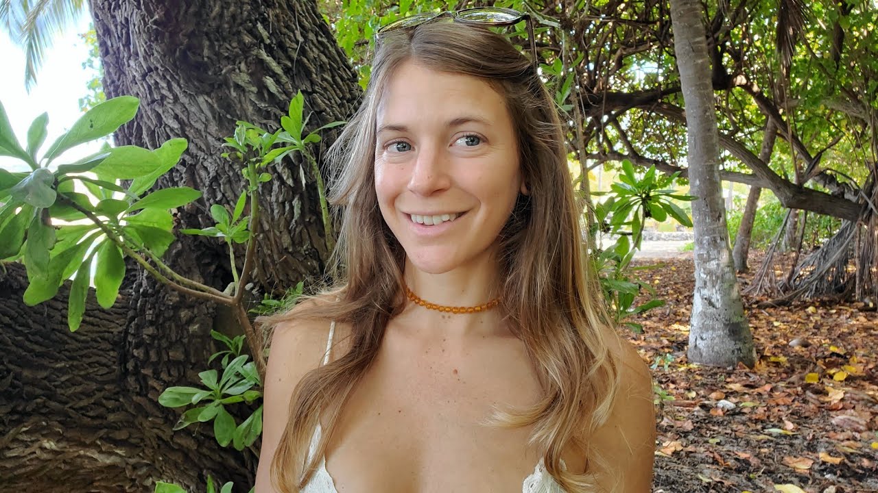 ASMR на природе | Хруст листьев и звуки воды для сна