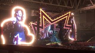 Robbie Williams - Audience Sing-Along Medley (Live @ Tele2 Arena 2017-07-29) screenshot 4