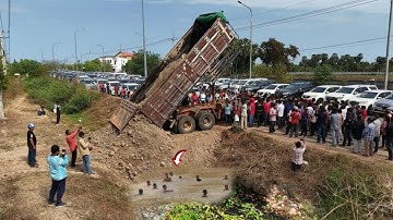 Landfill A New Project !! skill Dozer Komatsu Push Soil & Truck Dumping Soil into water 100% complet