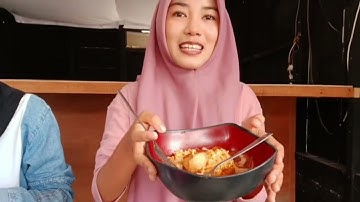 TUGAS INFORMATIKA : ◇ MEMBUAT VLOG ◇