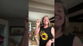 Vanilla Nothing Bundt Cake copycat te pie. 