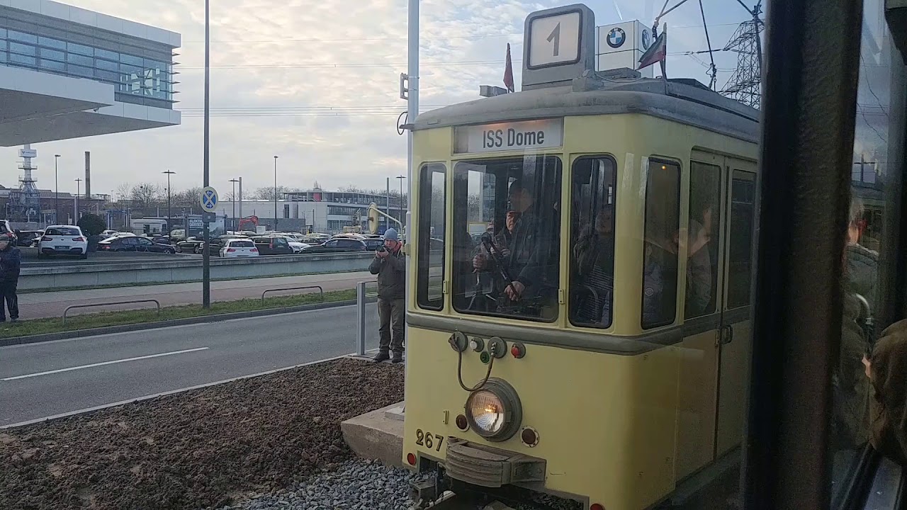 Straßenbahn zum ISS Dome Düsseldorf YouTube
