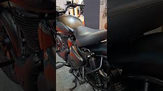 Ban Motor Ceat Zoom Plus di Motor Royal Enfield Classic 350