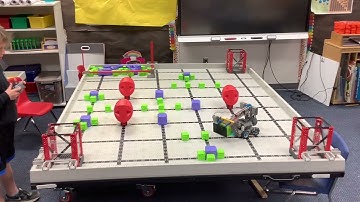 Vex IQ Full Volume Robot - Claw-Byte scores 66 points
