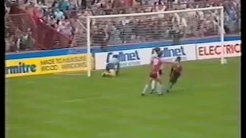 Aston Villa - Tony Daley v Everton '88