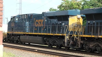 Bound Brook Quick Clip: CSX Q191 With New CSX YN3b Gevo Idling At Bound Brook