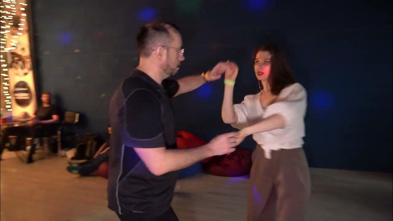 чп в красноярске сбила автомобиль ребенка. новости красноярск ютуб. авария на копыловском мосту. новости красноярск ютуб. новости красноярск ютуб.