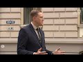 Pret Raubiško sāktā kriminālprocesa dēļ KM aptur biedrības "Gribu palīdzēt bēgļiem" projektu