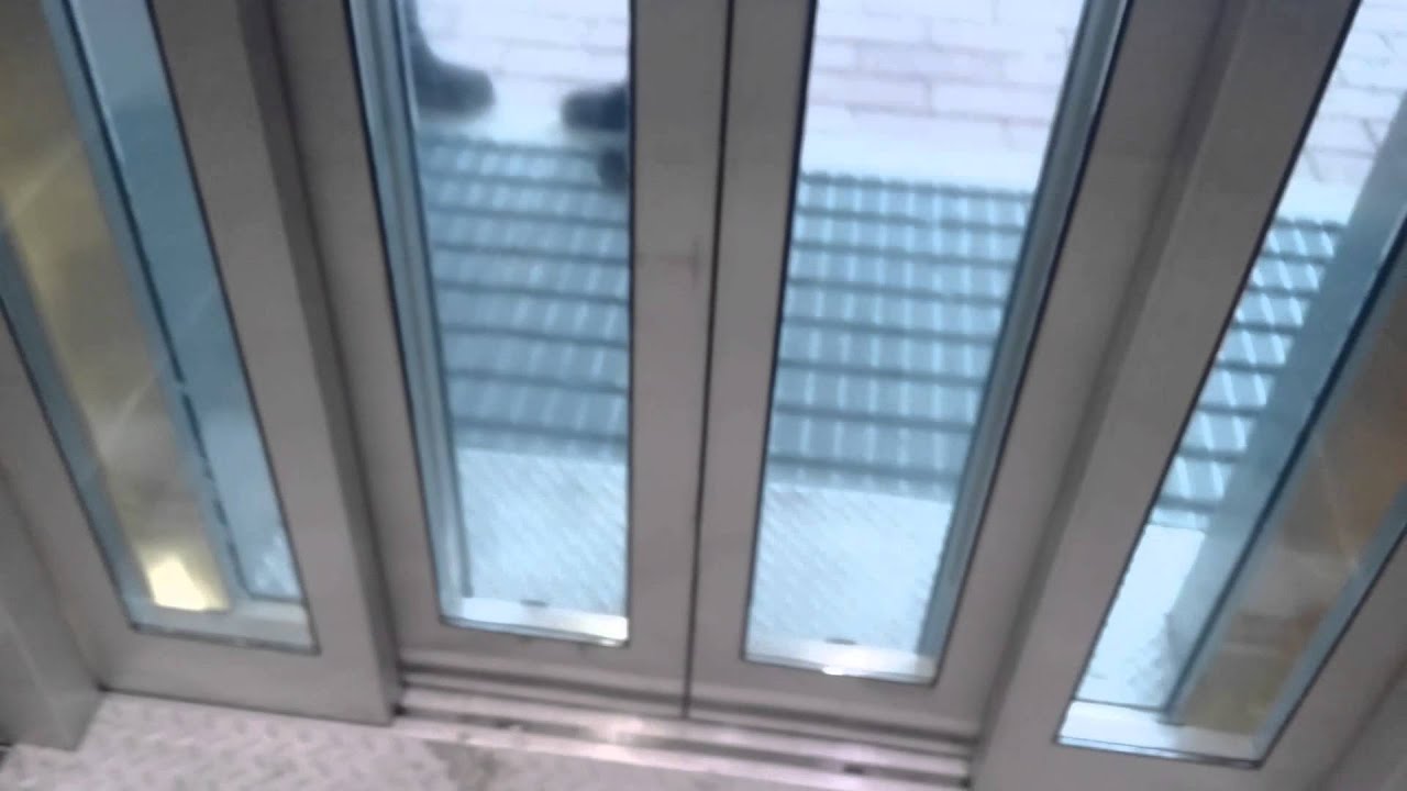 Schindler traction elevator/lift in Tikkurila Railway station/DIXI SC, Vantaa