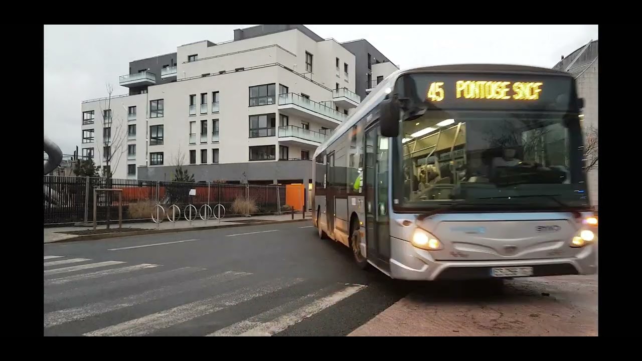 Bus de remplacement du RER A et autres bus à Cergy-le-Haut partie 1