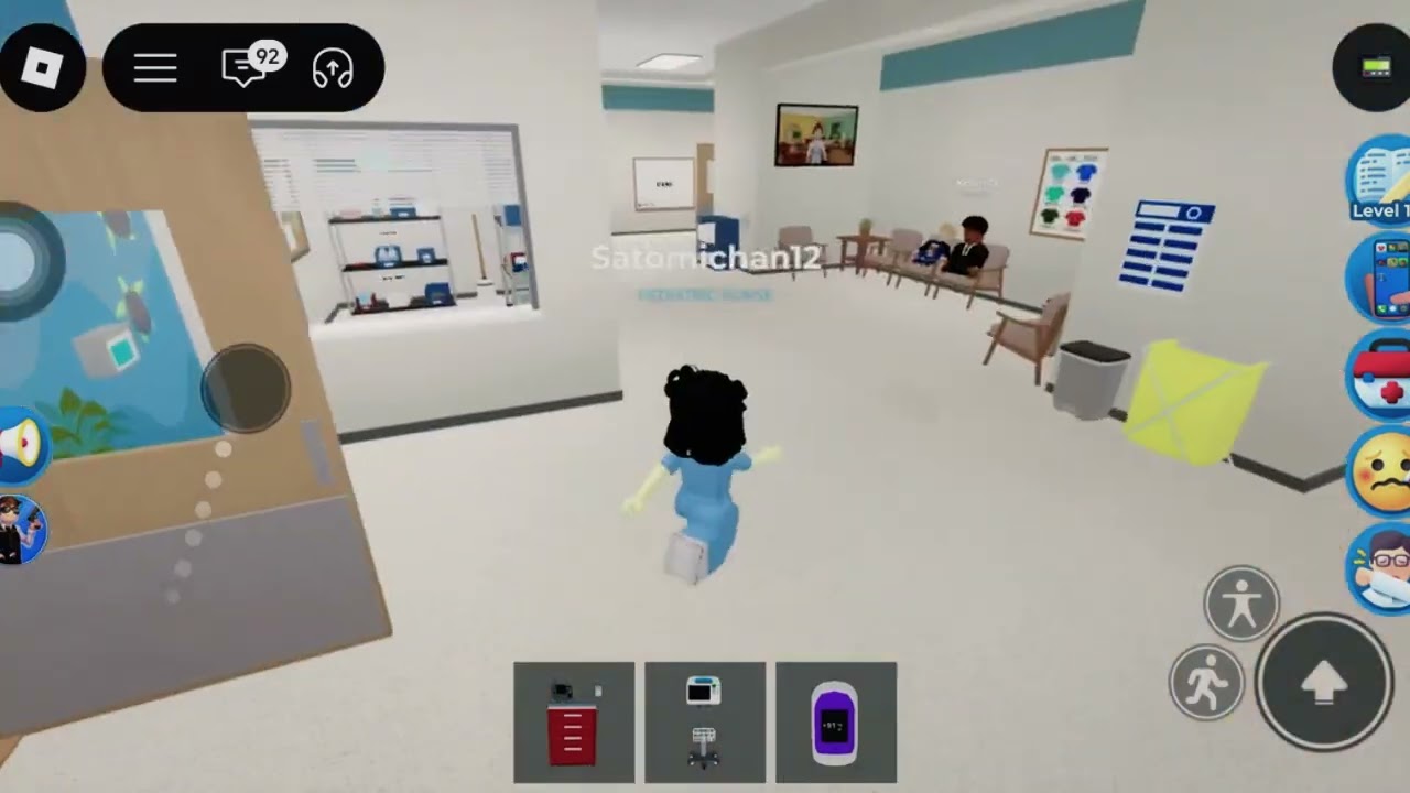 A DAY IN MY LIFE AS A NURSE AT MAPLE HOSPITAL (ROBLOX) + SAVING A CODE BLUE PATIENTS 👩🏻‍⚕️😷 