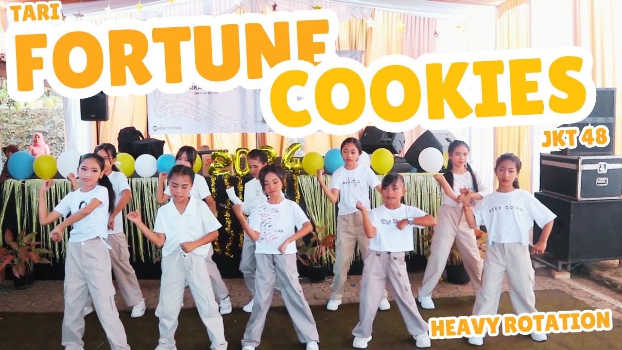 Tari Fortune Cookies & Heavy Rotation JKT 48 | Pentas Seni SD