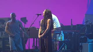 Download Lagu Alanis Morissette - Smiling \u0026 I Remain (segue), at the Colosseum in Las Vegas, on 10/25/2025 MP3 Download Lagu Alanis Morissette - Smiling \u0026 I Remain (segue), at the Colosseum in Las Vegas, on 10/25/2025 MP3