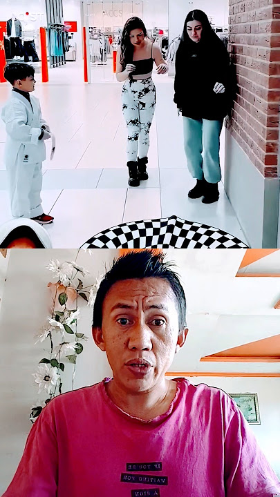 Watch out there's a hole‼️ #humor #kulopunangkattangan #voiceeffects #funny #comedy #trending