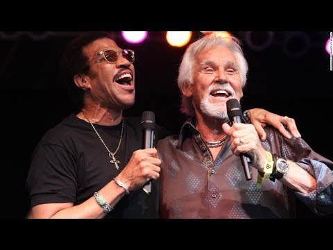 Lionel Richie remembers his friend Kenny Rogers in ACM concert ...