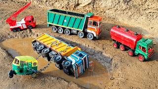 Ashok Leyland Heavy Tipper Truck JCB 5CX Mud Water Accident Pulling Out By Bajaj Auto | JCB Cartoon