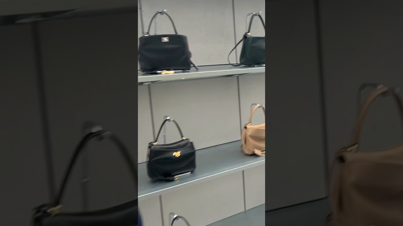 Цена самой актуальной сумки Balenciaga Rodeo bag