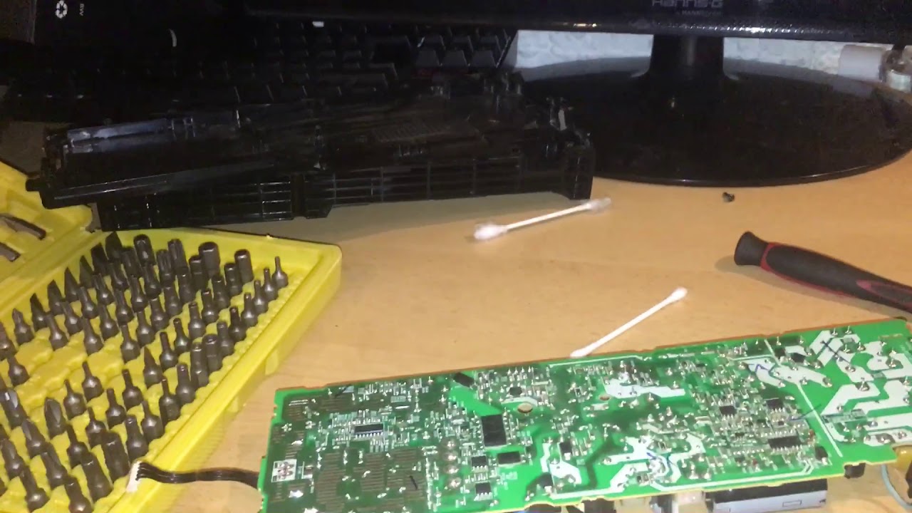 PlayStation 4 geht nicht mehr an! Das könnte der Grund sein?? YouTube