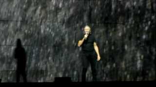 Roger Waters The Wall - Confortably Numb Live In Quebec City - July 21, 2012