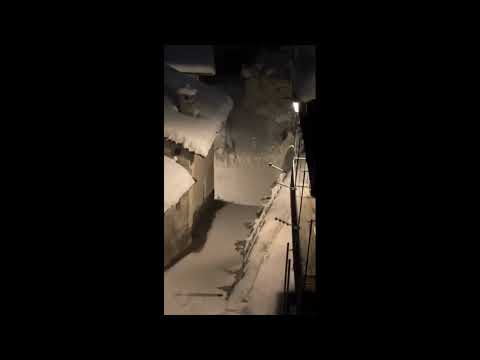 Video DELIRIO DI NEVE nella notte in Piemonte: bufere forti fino in pianura, le immagini in diretta!