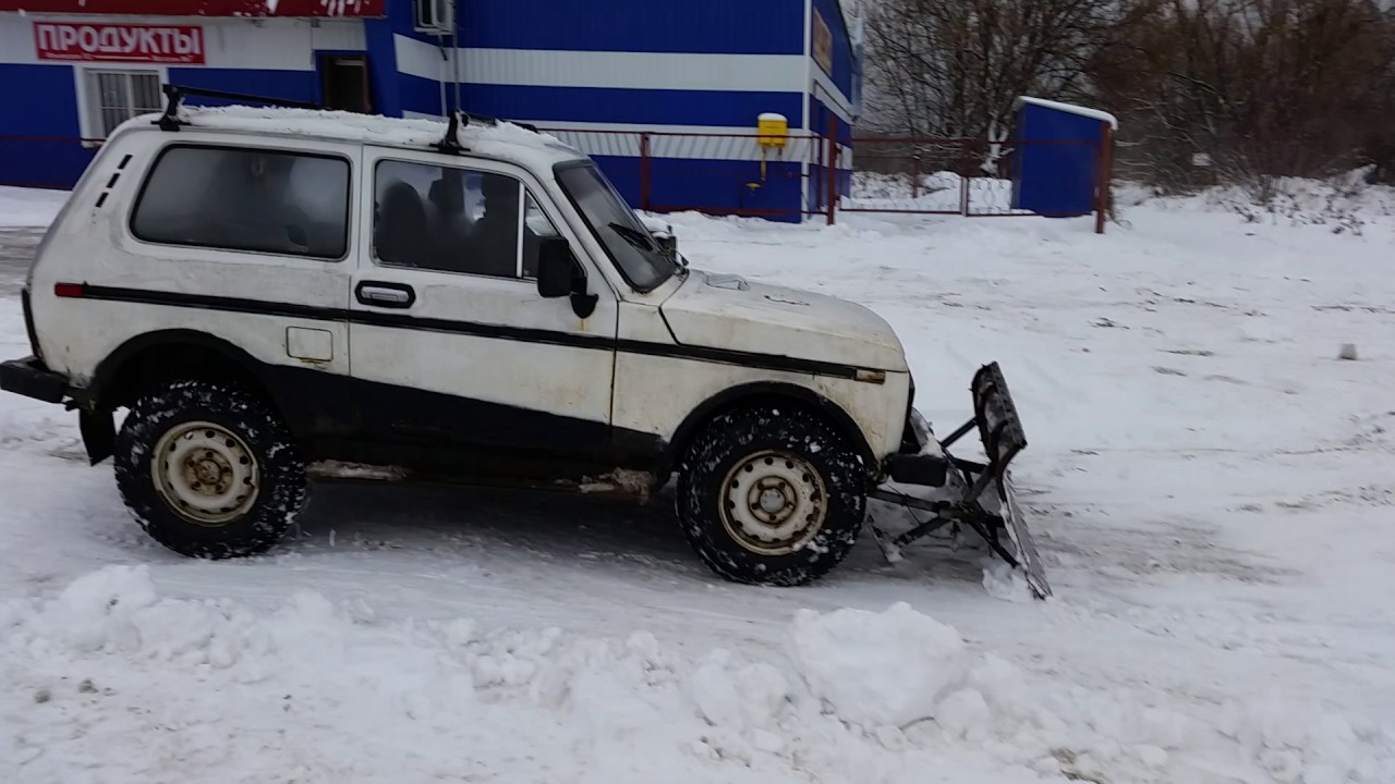 Нива с четырьмя дверями