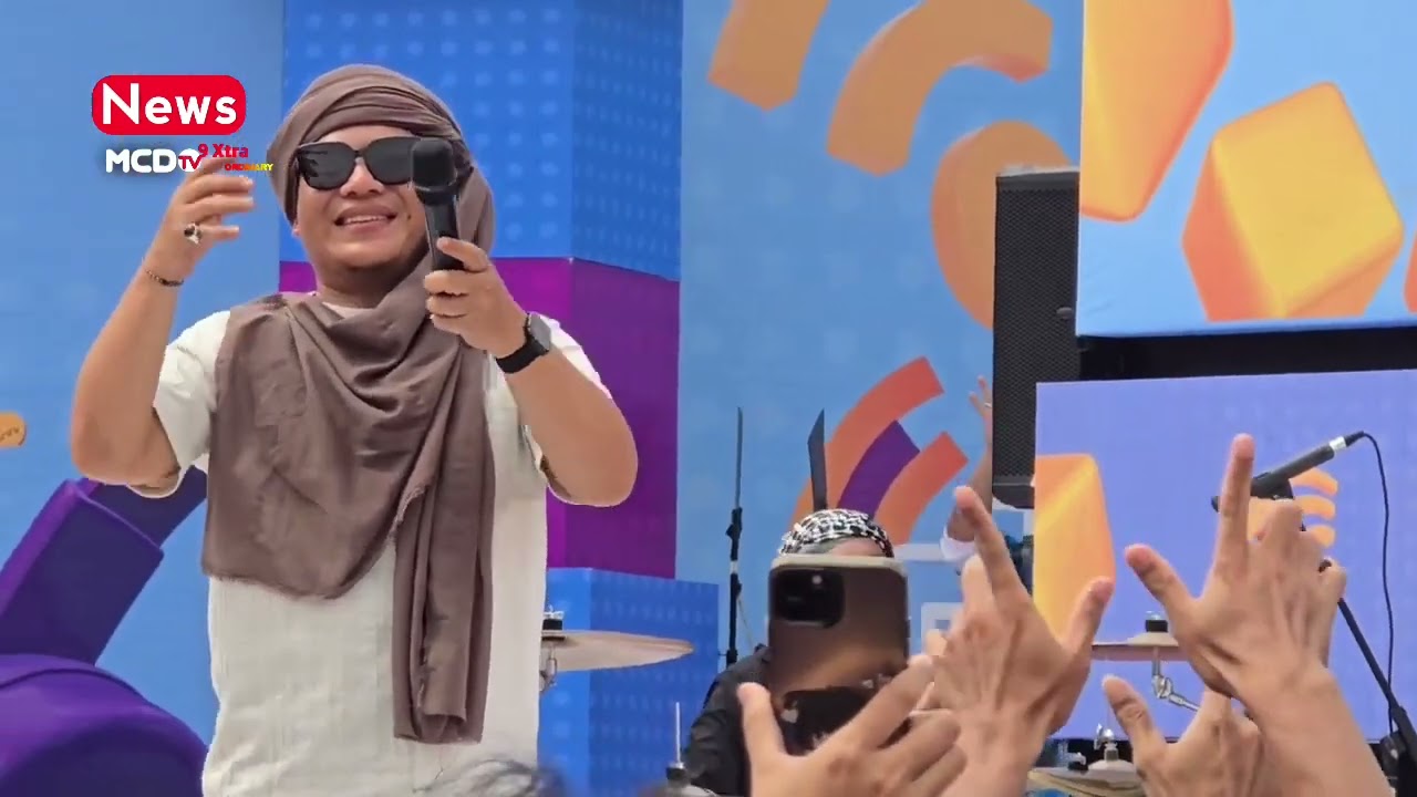 Entertainment Dashyatnya Ramadhan | wali band - yank 