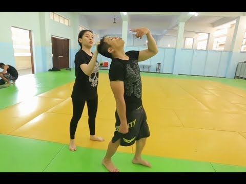 Video Tự vệ #2: Những mẹo tự vệ Nhất định phải biết dành cho... - youtube