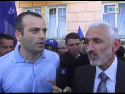 ბანერების ჩამოხსნა გრძელდება