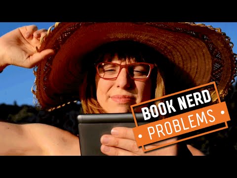 Reading an E-Reader Outside | Book Nerd Problems