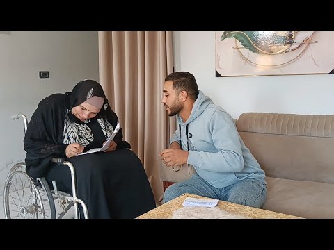 قال لامه هطلعك عمره وضحك عليها ورماها في الشارع عشان يبيع بيتها