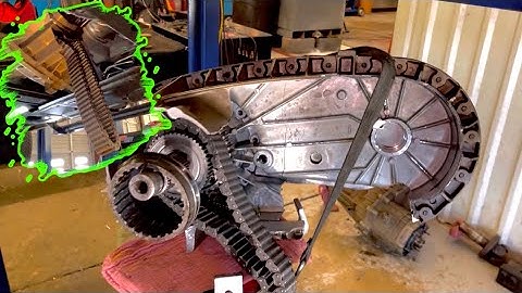 Worst EXPLODED Transfer Case you will ever see! Almost went through the floor board 273D Dodge.