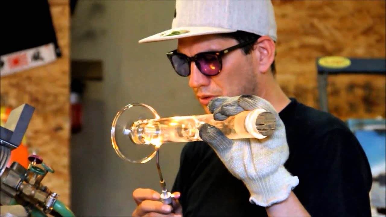 Stone GlassWorks Waffle Perc Tube Construction - GlassConcierge.com