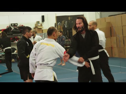 Keanu Reeves training for 'John Wick 3' Behind The Scenes