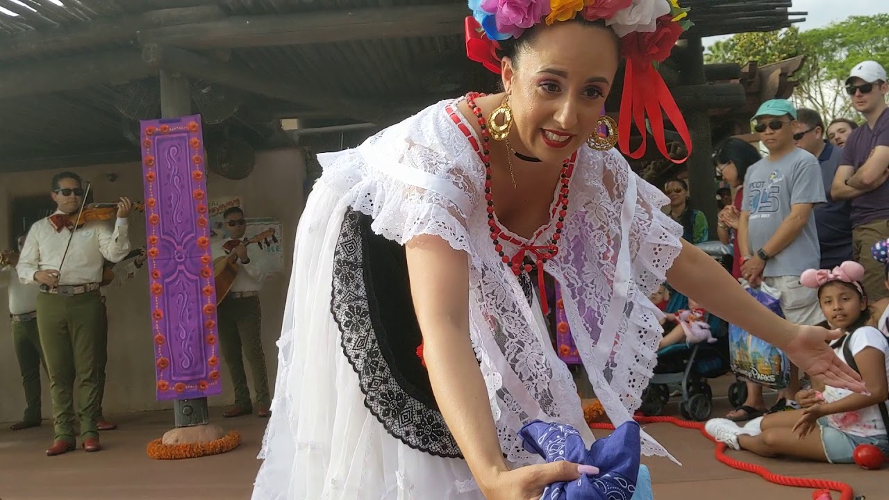 Mariachi Cobre Presents: The Story of Coco Epcot