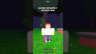 SAVING KID WITH BEAR TRAPS IN 99 NIGHTS IN THE FOREST #99nightintheforest #roblox