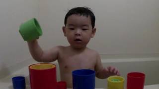 【大成功】お風呂に入らない息子にボーネルンドの玩具スタッキングビーカーを使ってみた結果ω 1歳8ヶ月の赤ちゃん動画 ベビちゃんねる 赤ちゃん成長記録動画 もっちゃん動画