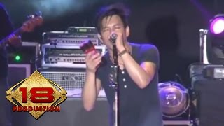 NOAH - Menghapus Jejakmu (Live konser Kendal Jateng 13 November 2013)