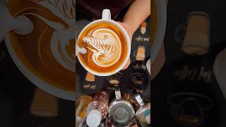 #latte #art #swan #latteartswan #howtopourlatteart #coffee #baristavlog #workflow #drawing
