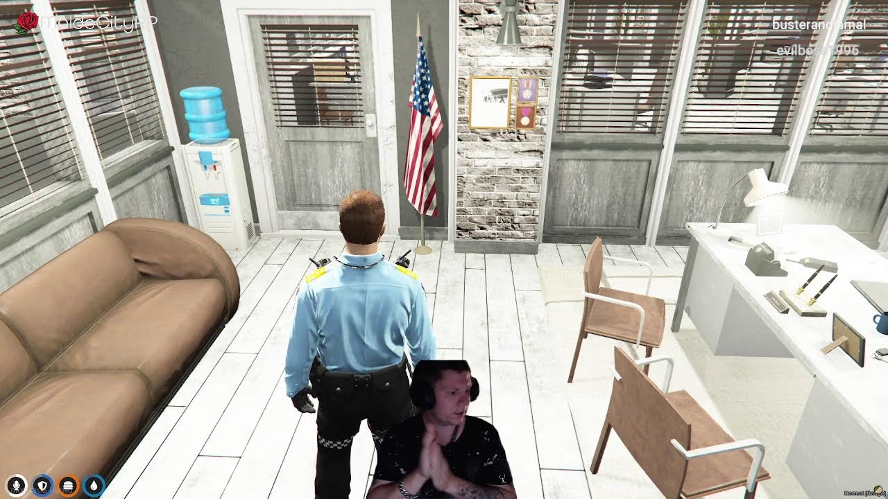 La oss kjøre på med litt RP! hva skjer idag da?  MOLDE CITY