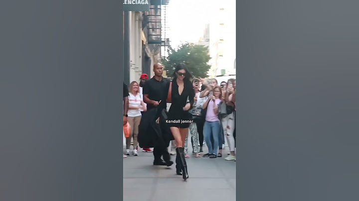 Kardashians/jenners vs street walk✨#kardashian #jenner